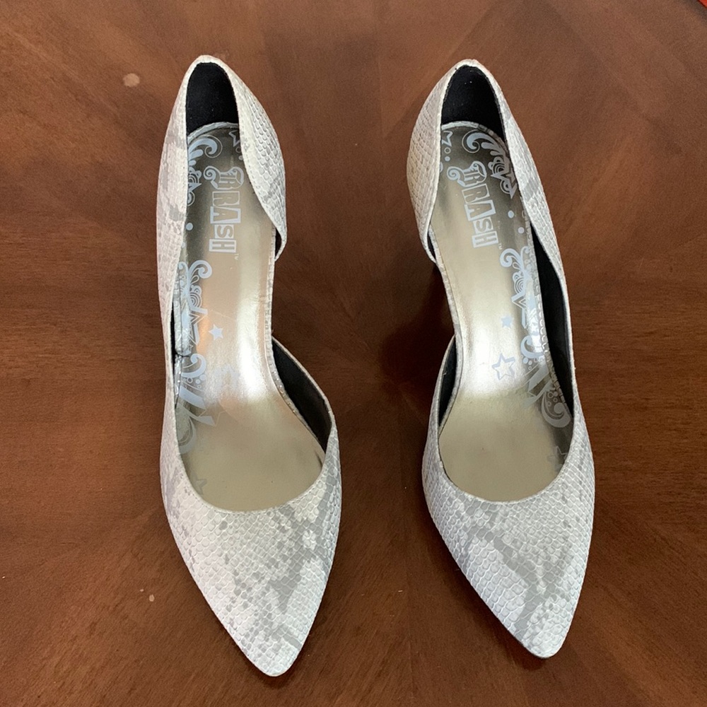 Cute, dressy, snake-skin pattern shoes